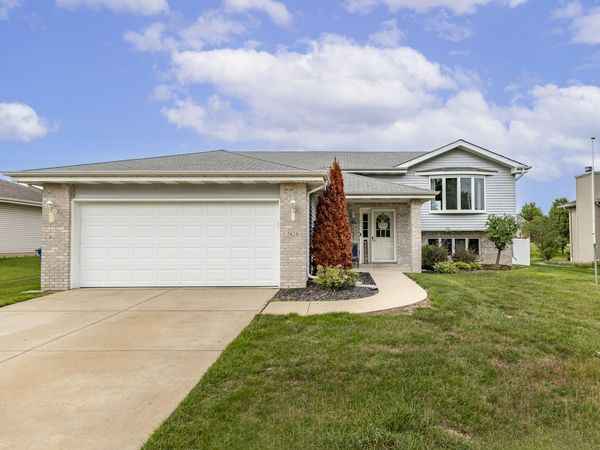 7420 W 92nd Avenue, Crown Point, IN 46307