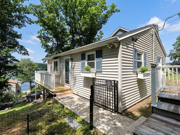 72 Downey St, Hopkinton, MA 01748