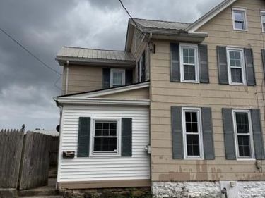 102 E PARK STREET, ELIZABETHTOWN, PA 17022
