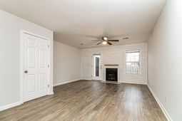 903 Reserve Way photo 4