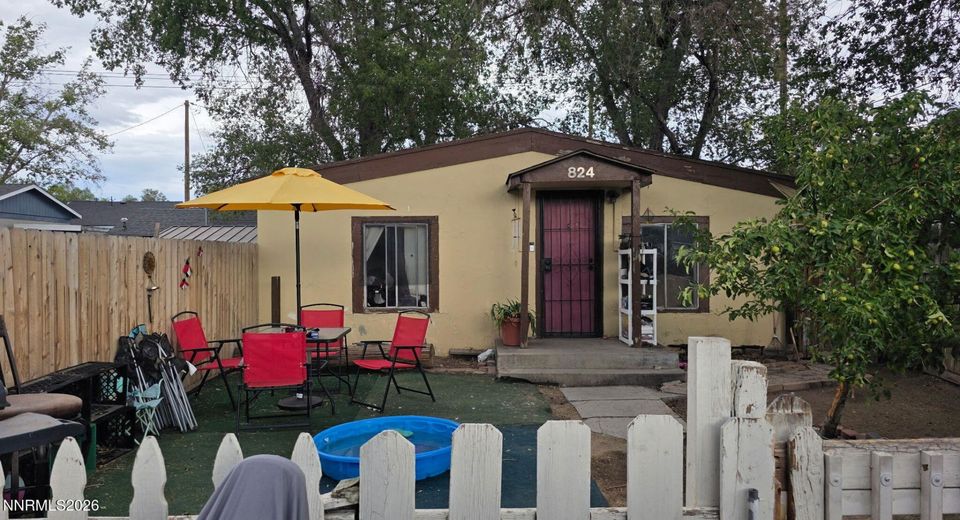 824 Rock Boulevard, Sparks, NV 89431 Photo