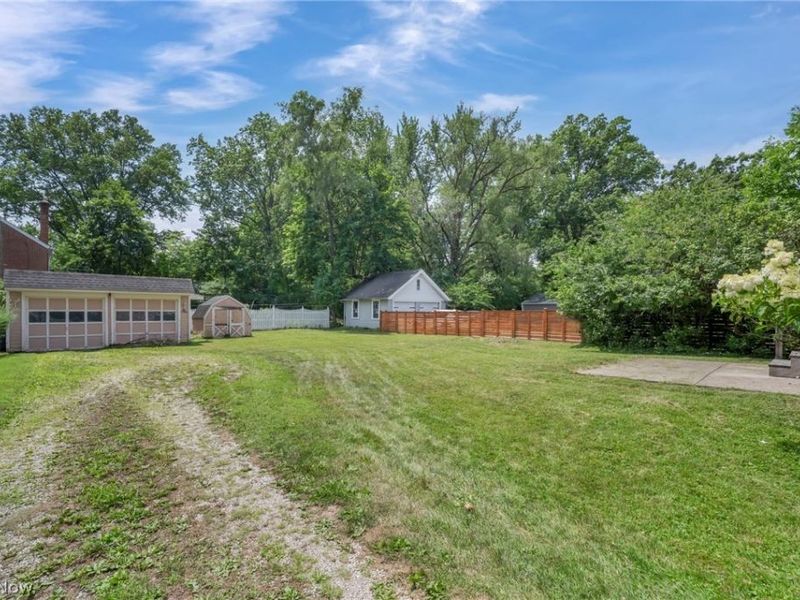 26153 Bagley Rd. , Olmsted Falls, OH 44138 Photo 4