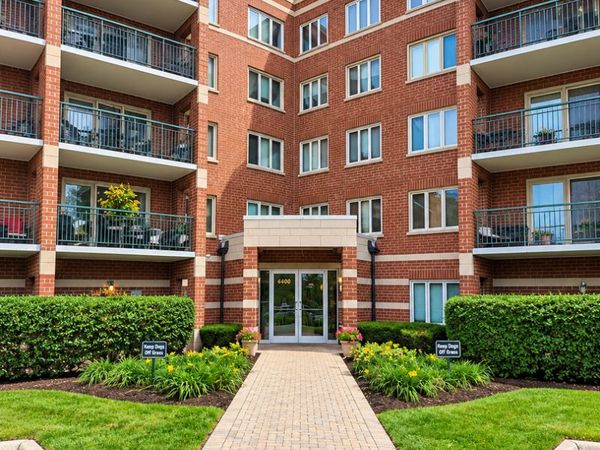 6400 W Berteau Avenue, Unit 502, Chicago, IL 60634