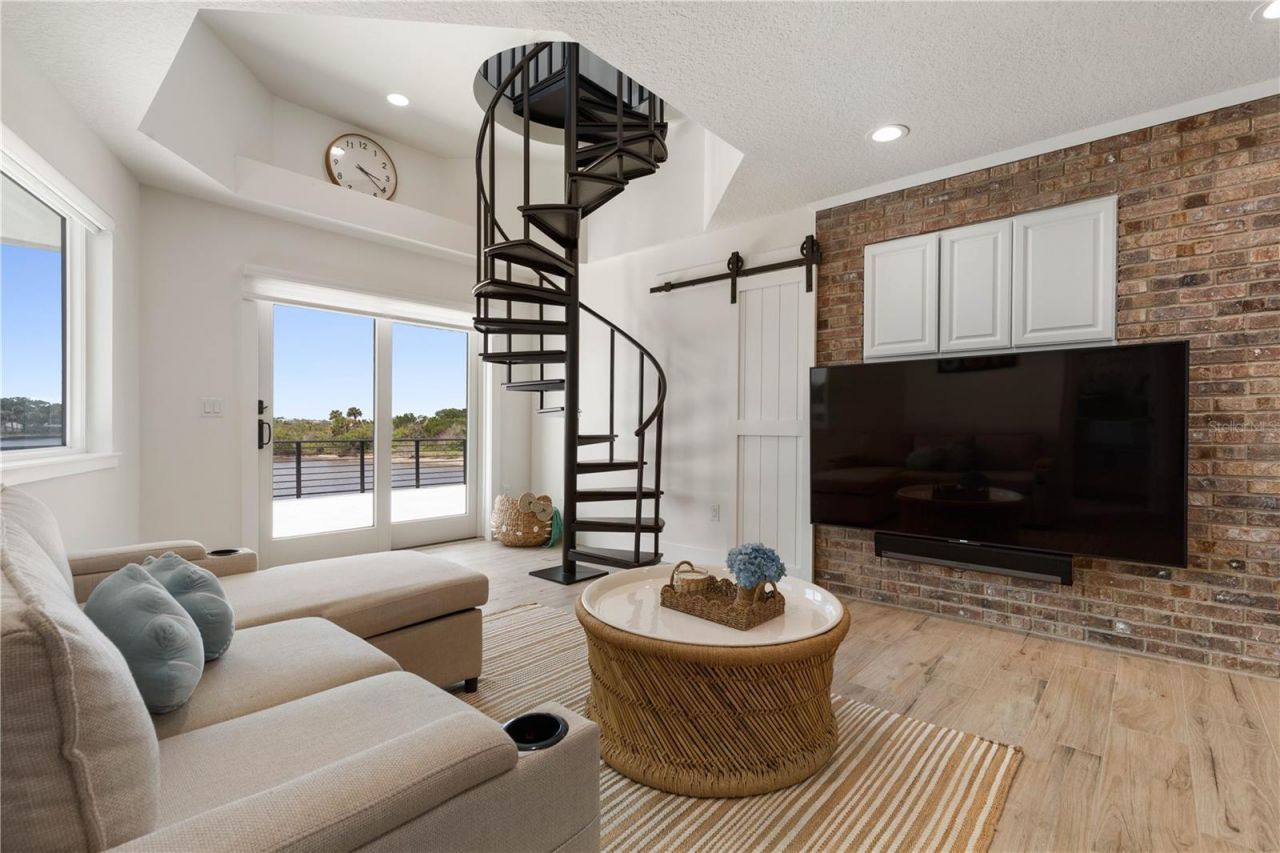 346 N 12th Street, Flagler Beach, FL 32136 Photo