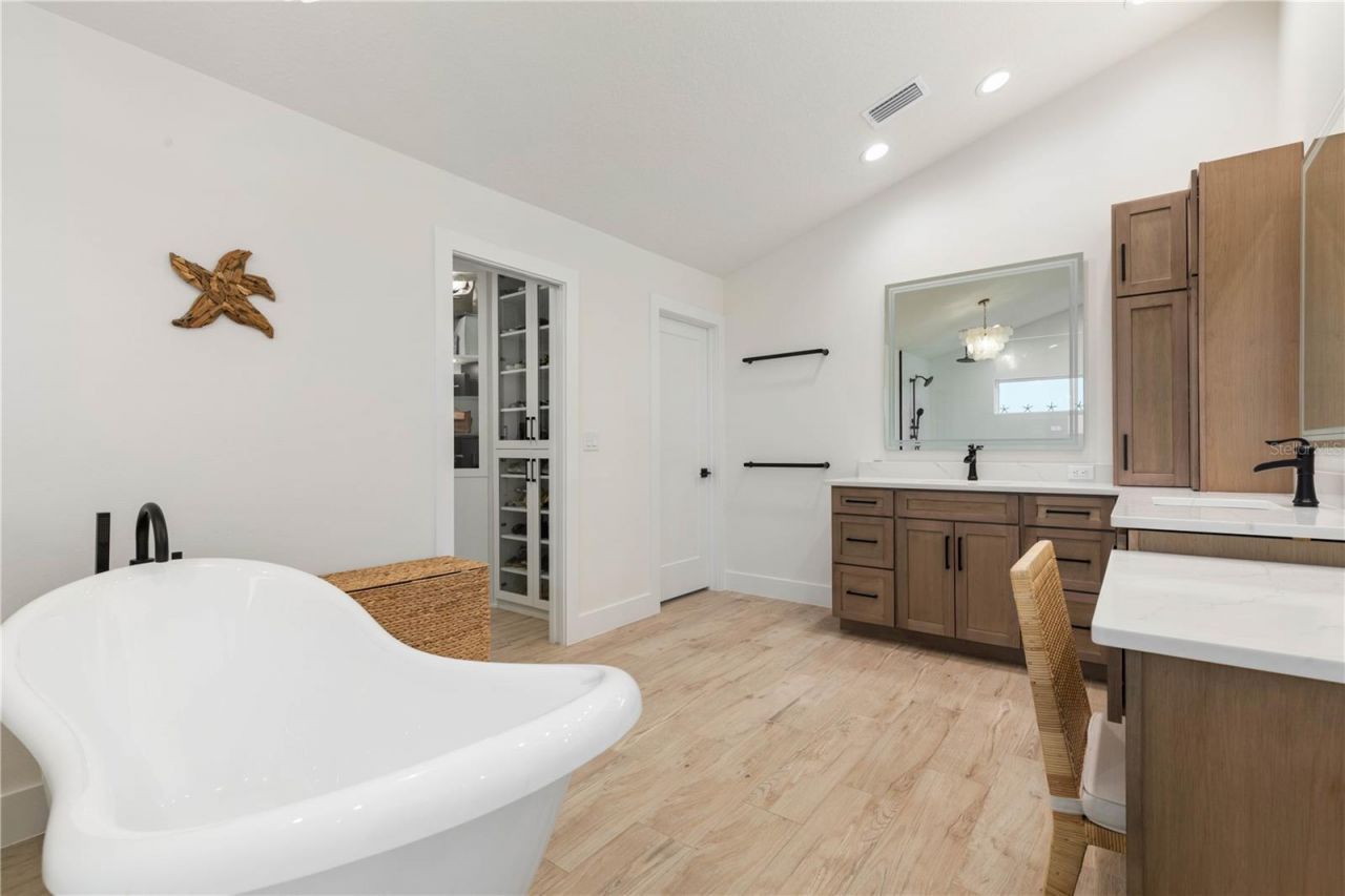 346 N 12th Street, Flagler Beach, FL 32136 Photo