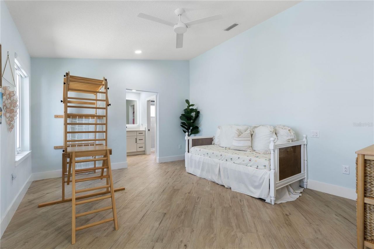 346 N 12th Street, Flagler Beach, FL 32136 Photo