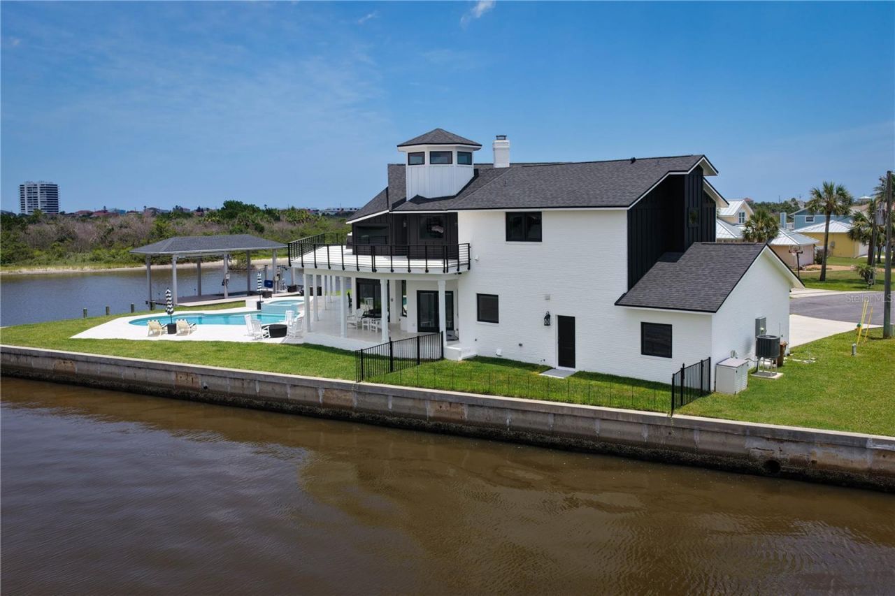 346 N 12th Street, Flagler Beach, FL 32136 Photo