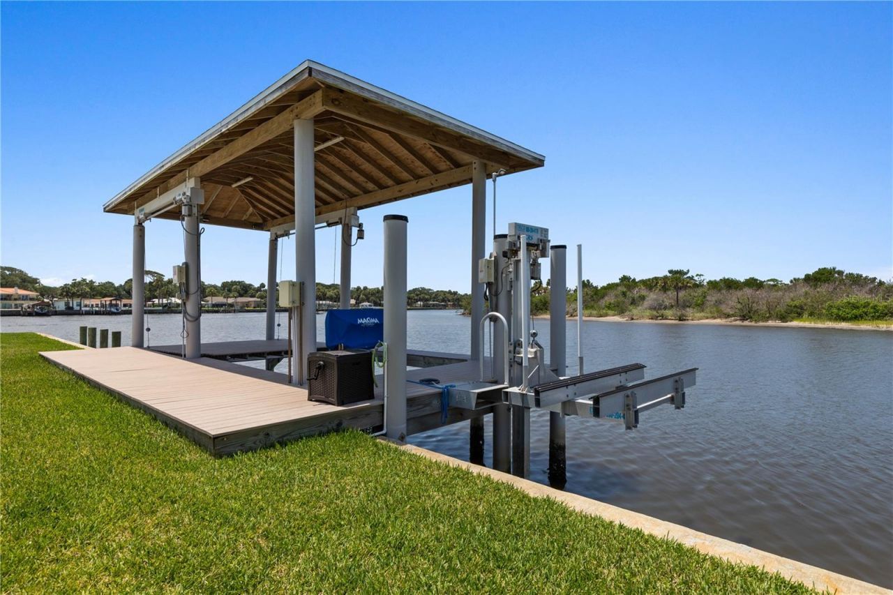 346 N 12th Street, Flagler Beach, FL 32136 Photo