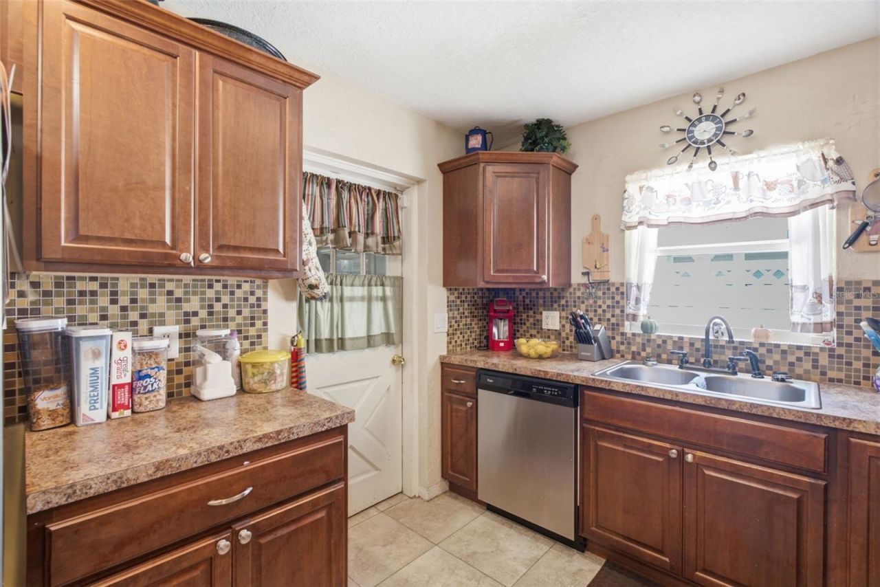 701 58th Avenue S, Saint Petersburg, FL 33705 Photo