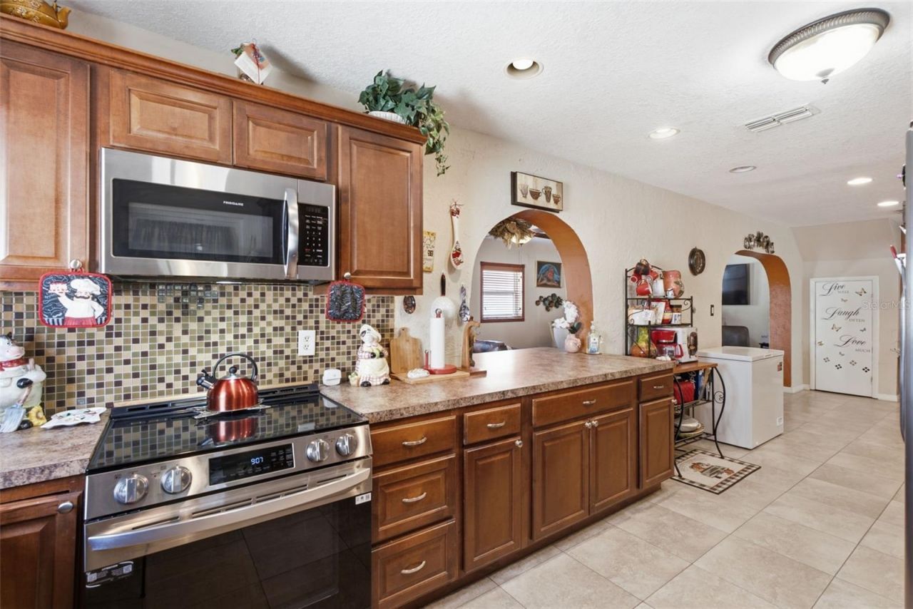 701 58th Avenue S, Saint Petersburg, FL 33705 Photo