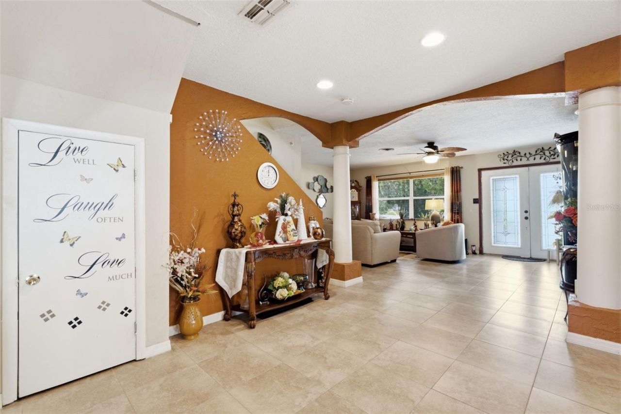 701 58th Avenue S, Saint Petersburg, FL 33705 Photo