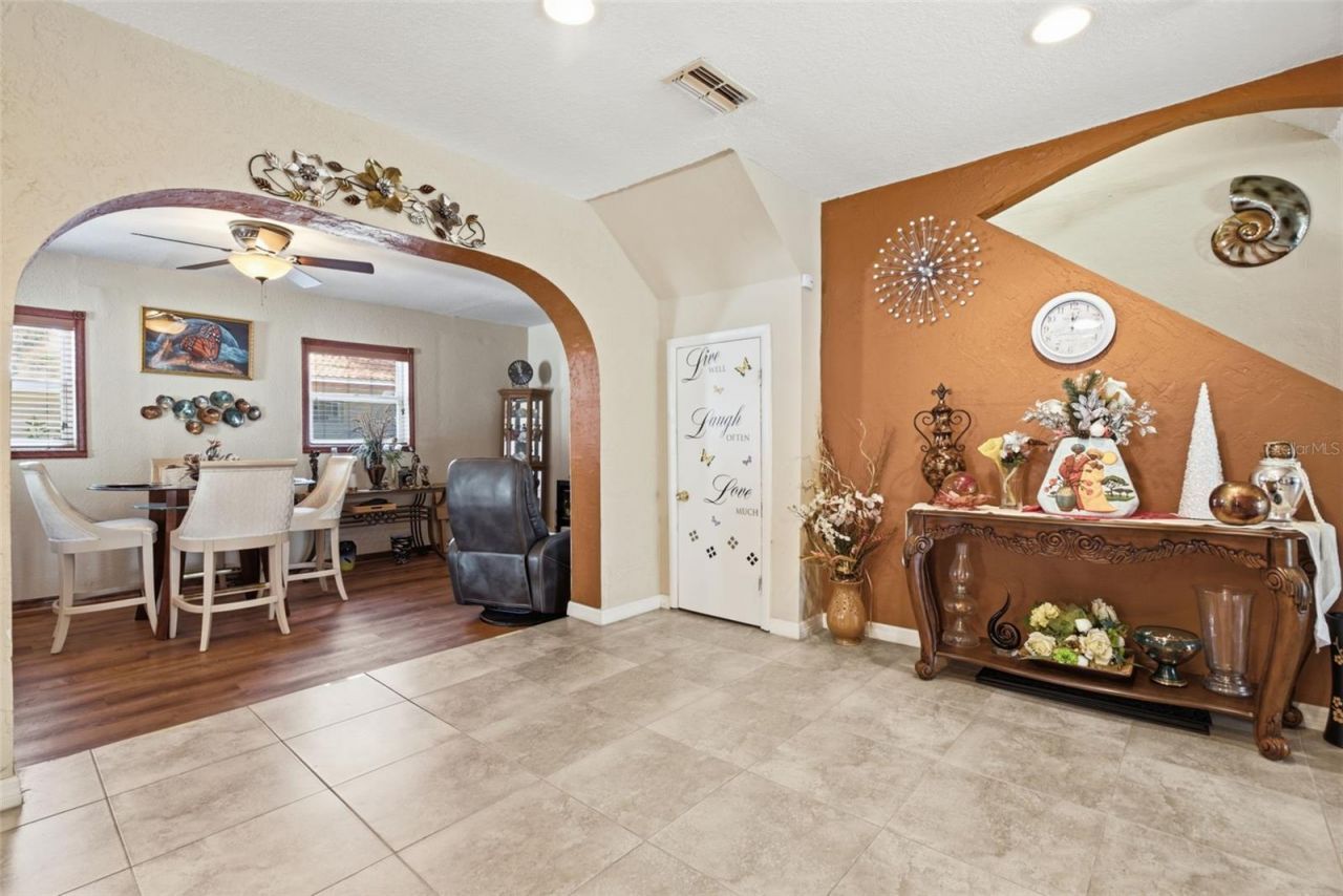 701 58th Avenue S, Saint Petersburg, FL 33705 Photo