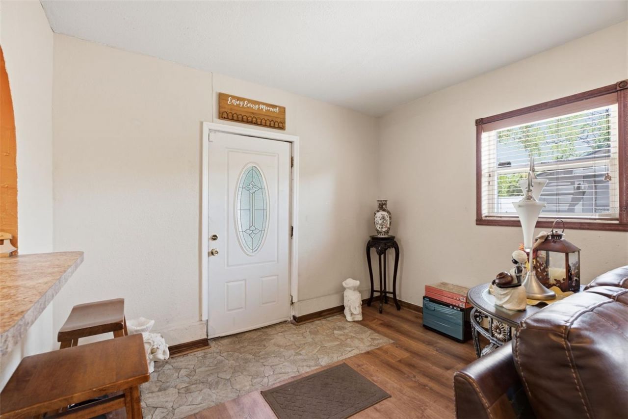 701 58th Avenue S, Saint Petersburg, FL 33705 Photo