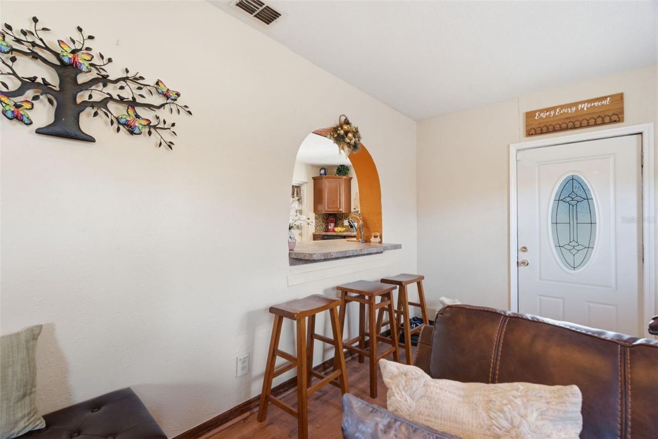 701 58th Avenue S, Saint Petersburg, FL 33705 Photo