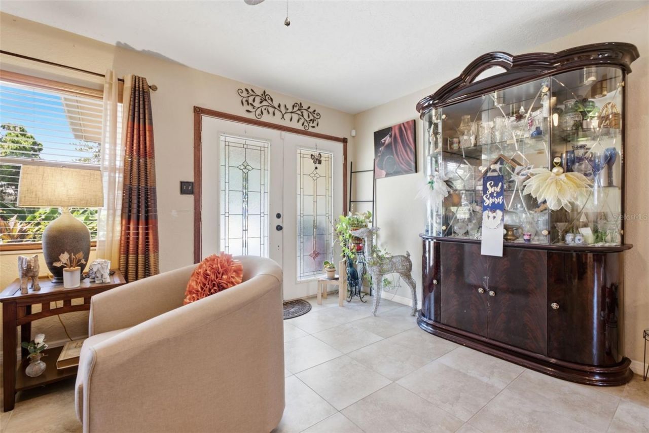 701 58th Avenue S, Saint Petersburg, FL 33705 Photo