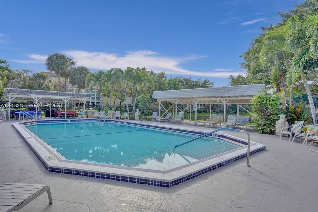 3530 NW 52nd Ave , Unit 509, Lauderdale Lakes, FL 33319 Photo