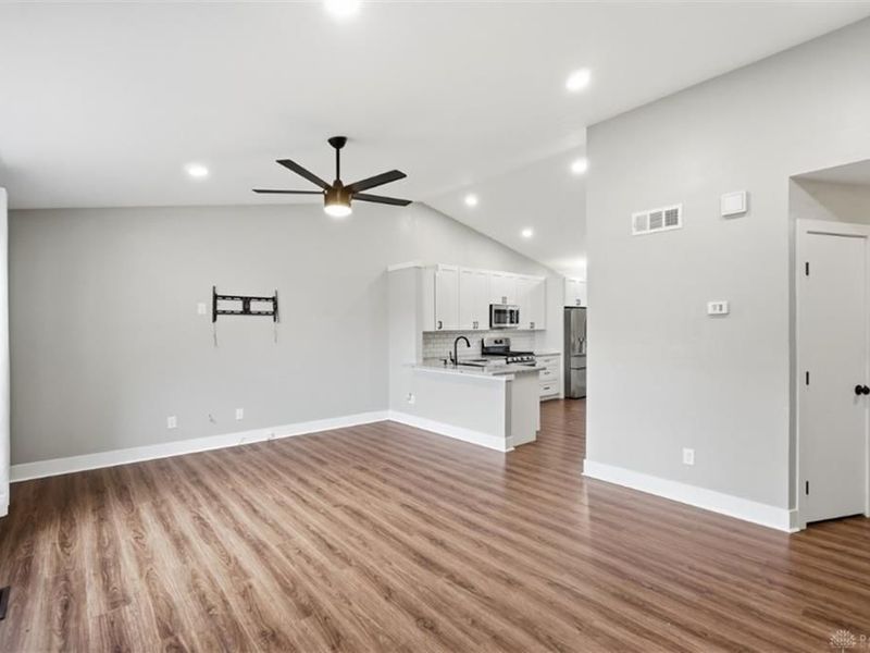 9575 Deer Track Road, West Chester, OH 45069 Photo 8