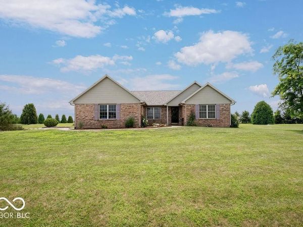 5307 W Division Road, Tipton, IN 46072