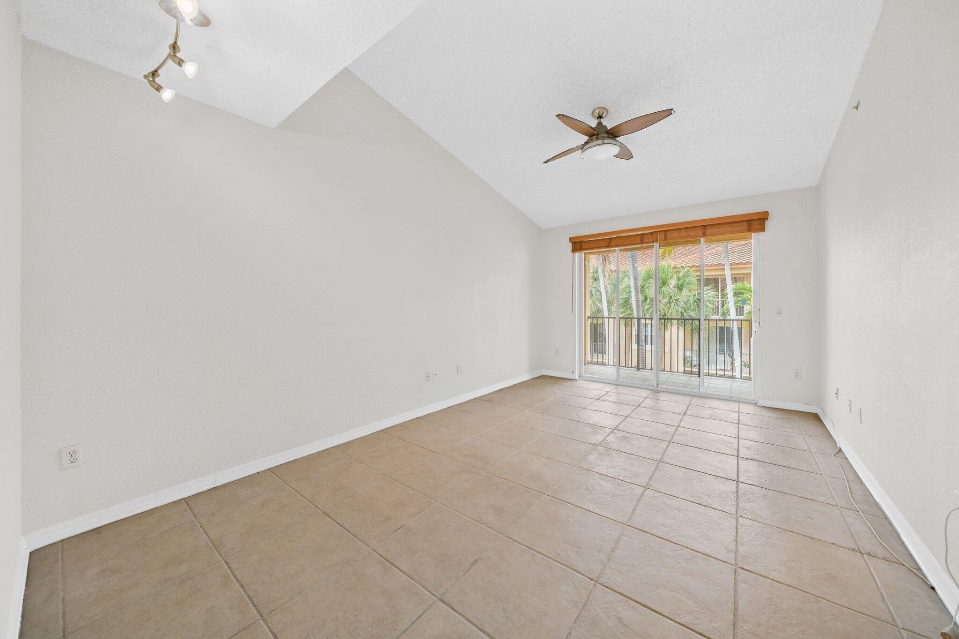 1803 N Flagler Drive, Unit 303, West Palm Beach, FL 33407 Photo