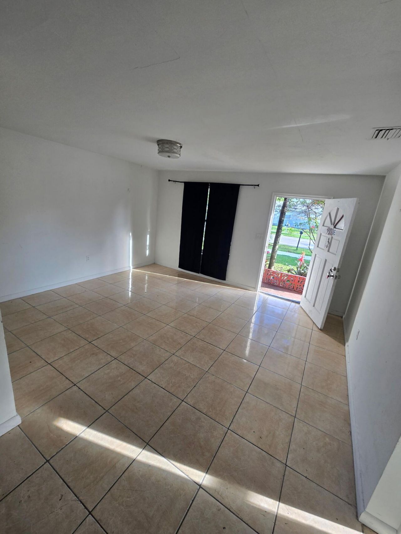 5900 Garfield Street, Unit E, Hollywood, FL 33021 Photo