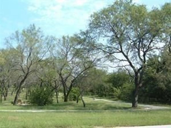 Unit 5 Cimmarron Trail, Bridgeport, TX 76426