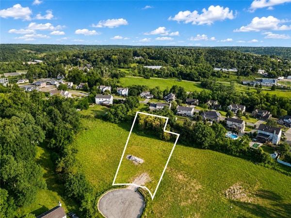 2216 Watchfield Dr , South Park, PA 15129