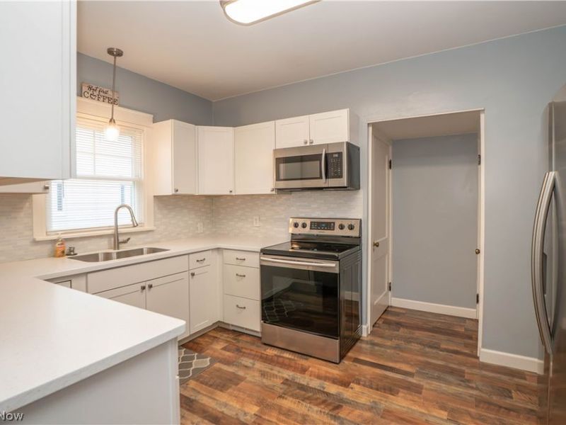 106 W Summit Street, Alliance, OH 44601 Photo 11