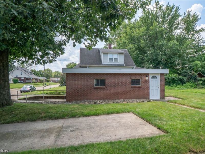 106 W Summit Street, Alliance, OH 44601 Photo 34