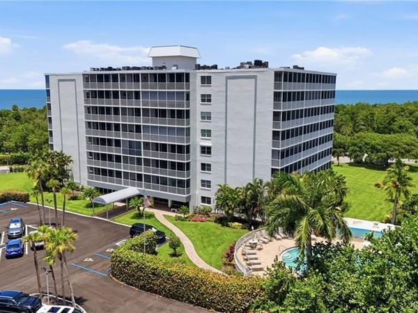 5 Bluebill AVE , Unit 308, NAPLES, FL 34108
