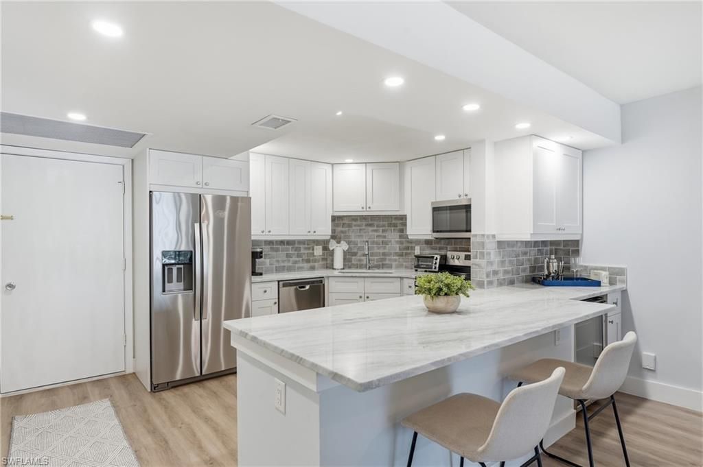 5 Bluebill Ave, Unit 308, Naples, FL 34108 Photo