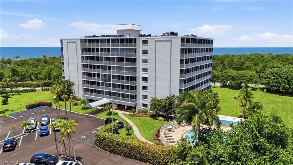 5 Bluebill Ave, Unit 308, Naples, FL 34108 Photo