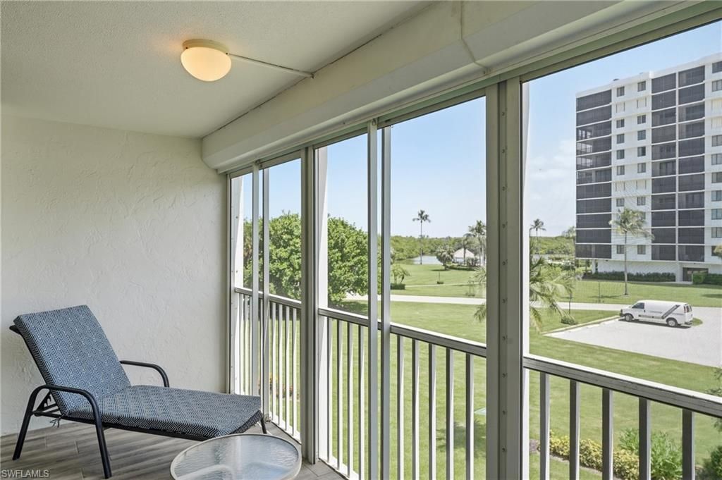 5 Bluebill Ave, Unit 308, Naples, FL 34108 Photo