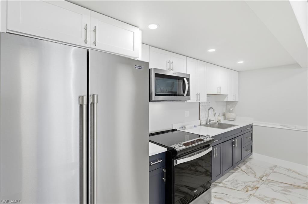 5 Bluebill Ave, Unit 308, Naples, FL 34108 Photo