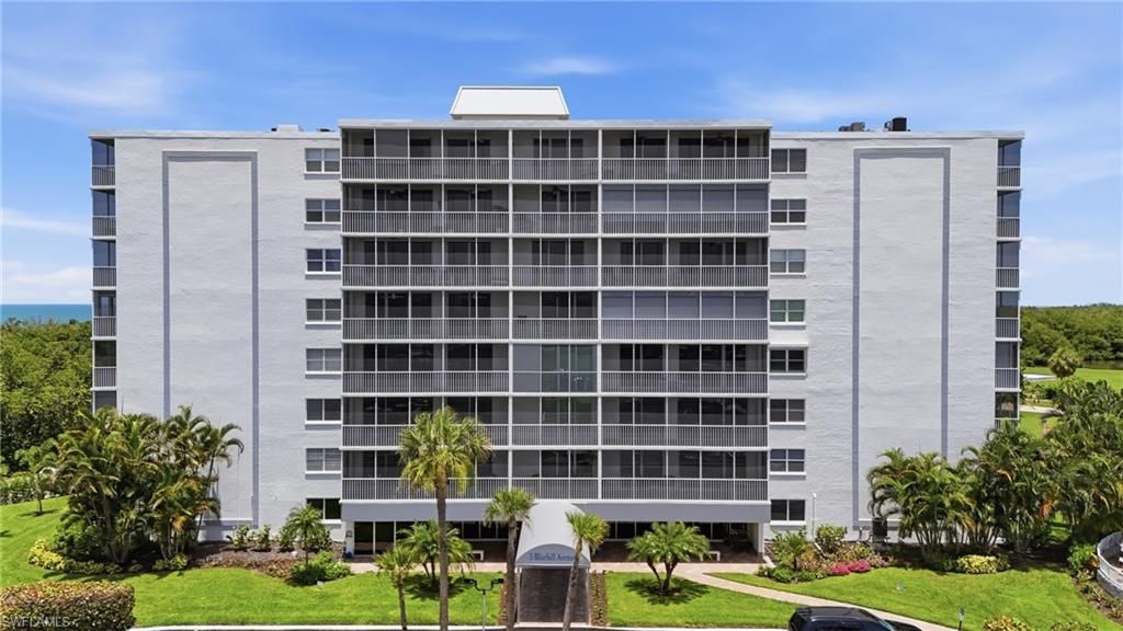 5 Bluebill Ave, Unit 308, Naples, FL 34108 Photo