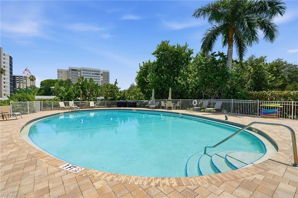 5 Bluebill Ave, Unit 308, Naples, FL 34108 Photo