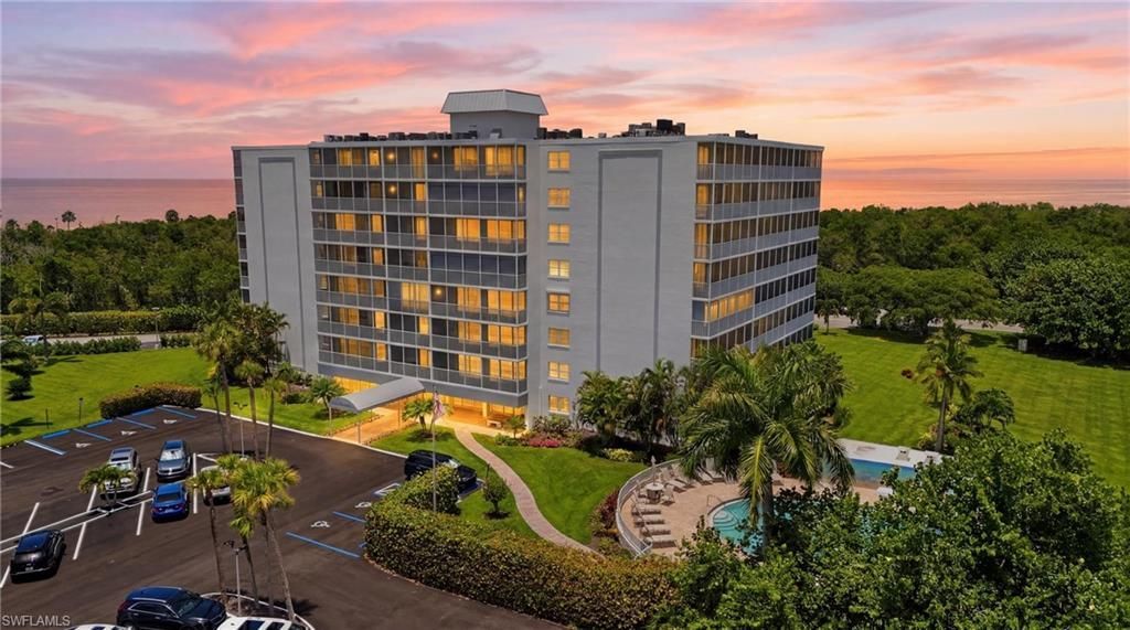 5 Bluebill Ave, Unit 308, Naples, FL 34108 Photo