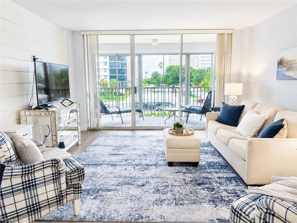 5 Bluebill Ave, Unit 308, Naples, FL 34108 Photo