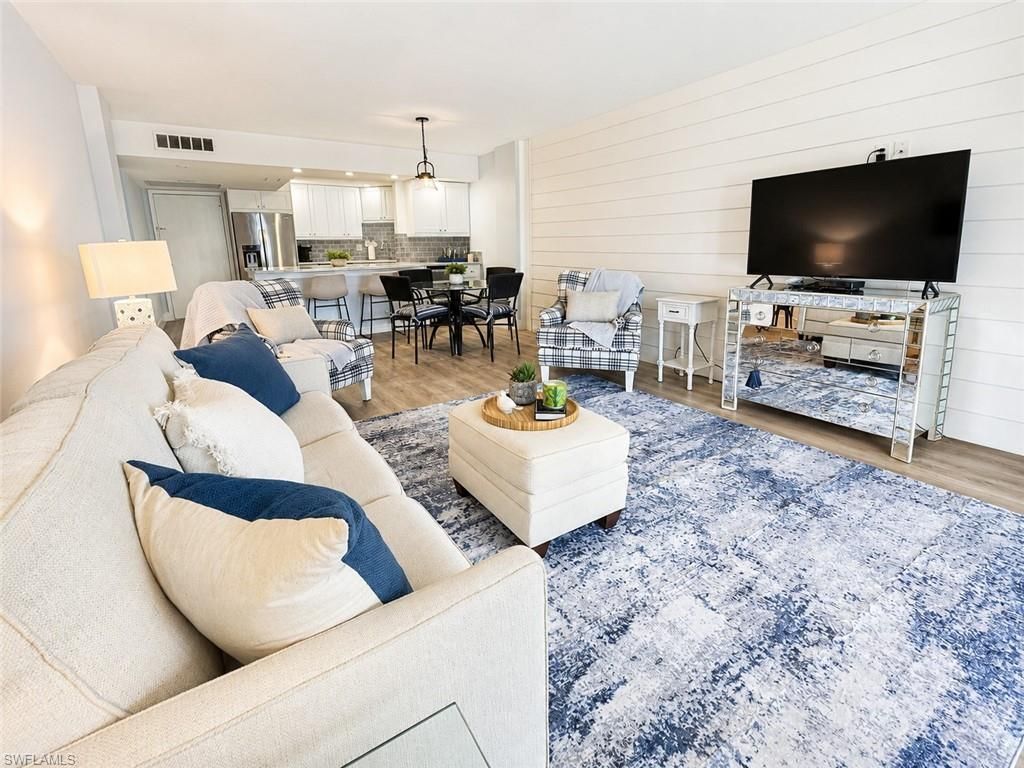 5 Bluebill Ave, Unit 308, Naples, FL 34108 Photo