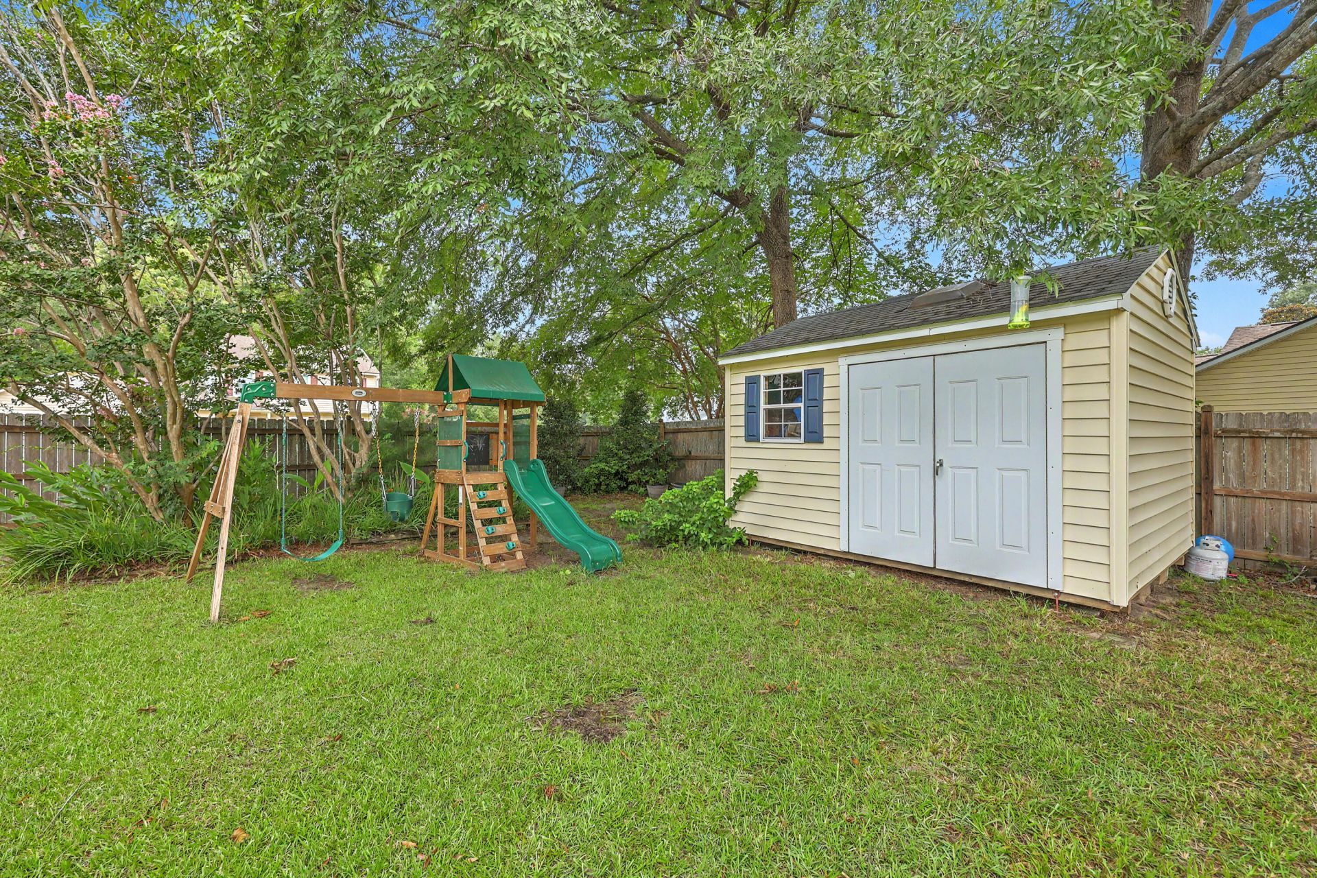 101 Margate Circle Photo 34