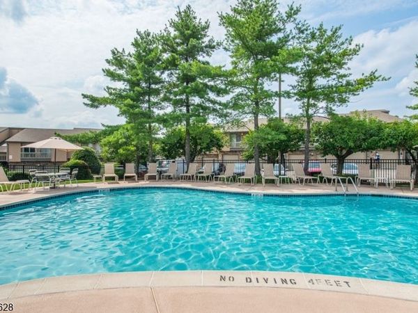 71 Colton Cir, West Orange, NJ 07052