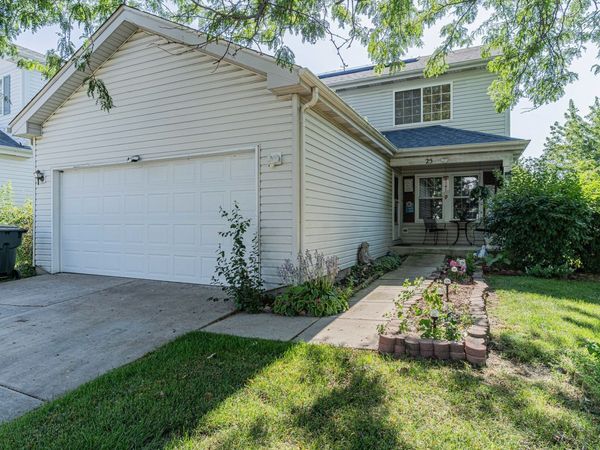 25 Primrose Lane , Oswego, IL 60543