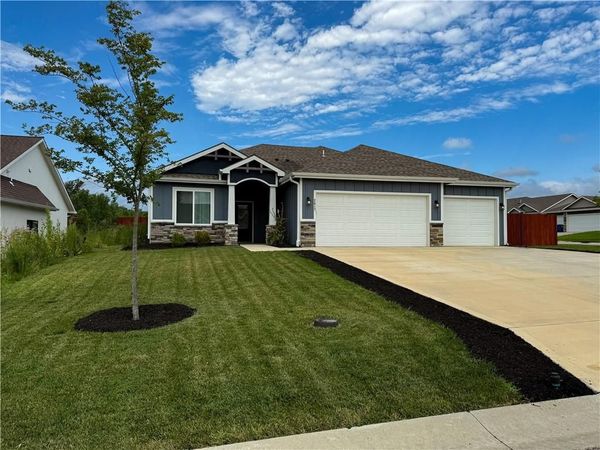 2617 Bridgewater Drive, Lawrence, KS 66046