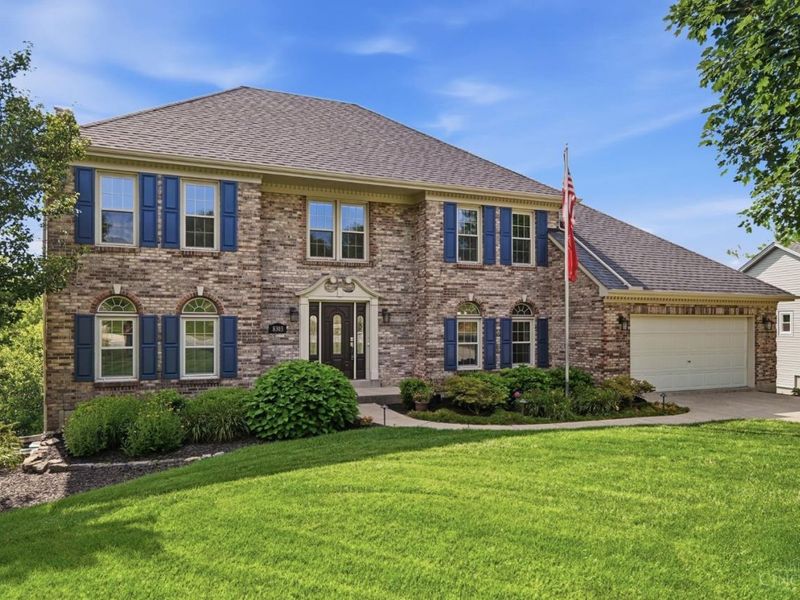 8303 Paddington Court, West Chester, OH 45069 Photo 2