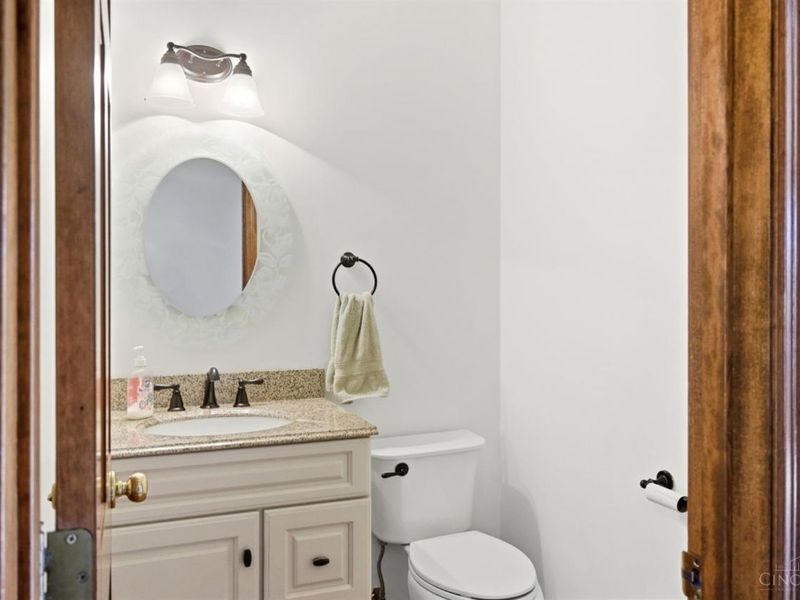 8303 Paddington Court, West Chester, OH 45069 Photo 32