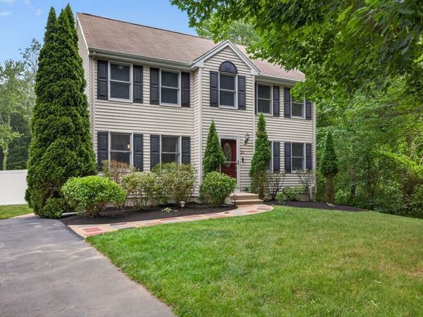 21 Railroad Ave, Taunton, MA 02780