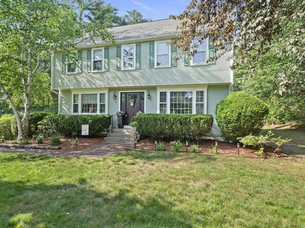 11 Leonard St, Carver, MA 02330