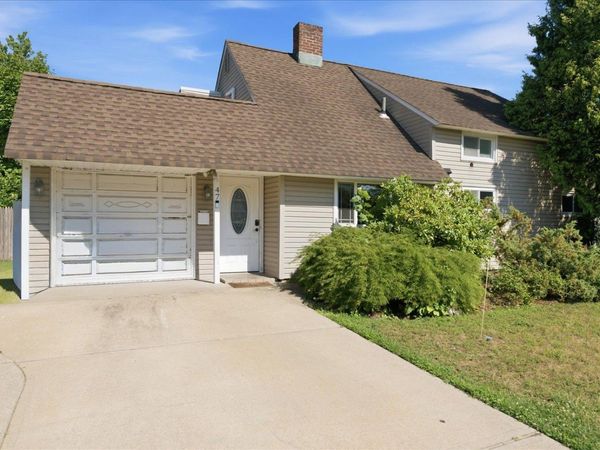 47 Greenvale Lane , Levittown, NY 11756