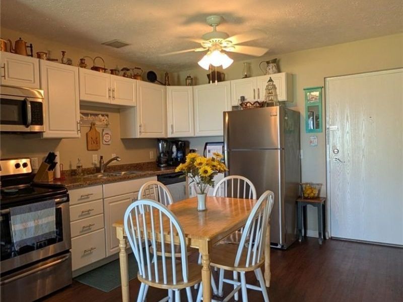 459 N Lake Pine Drive, Unit 2, Marblehead, OH 43440 Photo 4