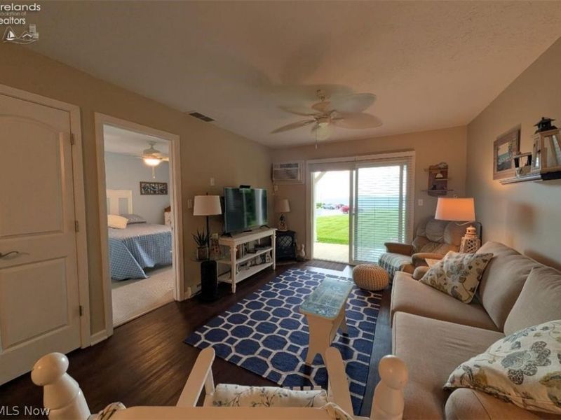 459 N Lake Pine Drive, Unit 2, Marblehead, OH 43440 Photo 5