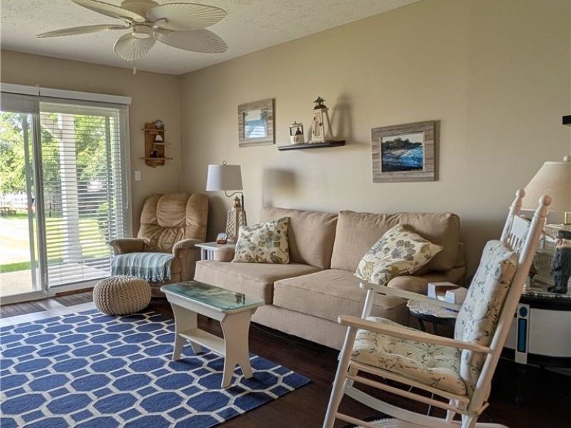 459 N Lake Pine Drive, Unit 2, Marblehead, OH 43440 Photo 8